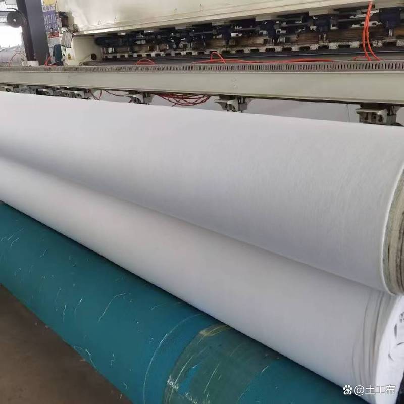 泰安泰强工程材料土工布厂家 品质筑基，服务工程